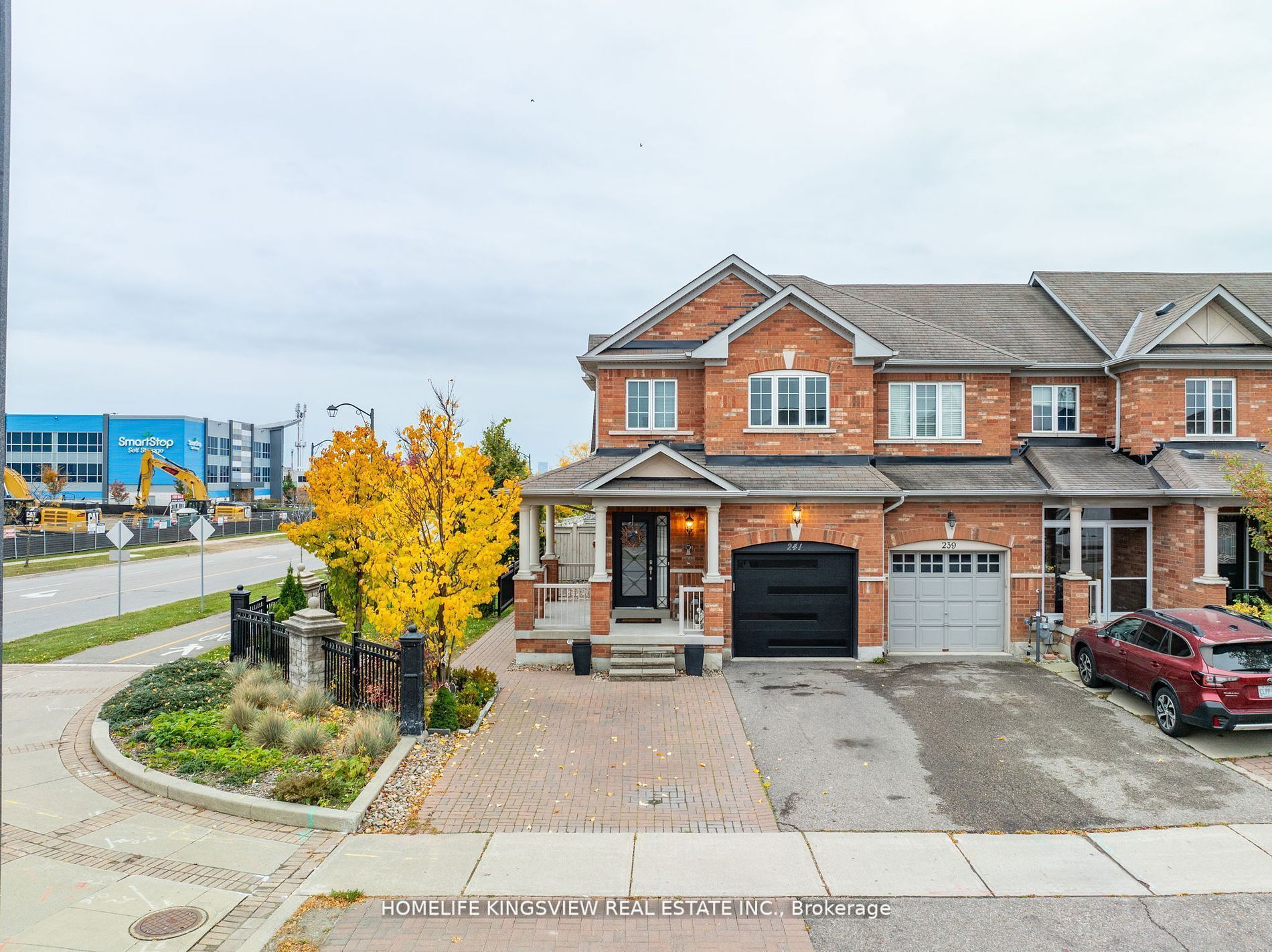 241 Canada Drive Property Photo 2