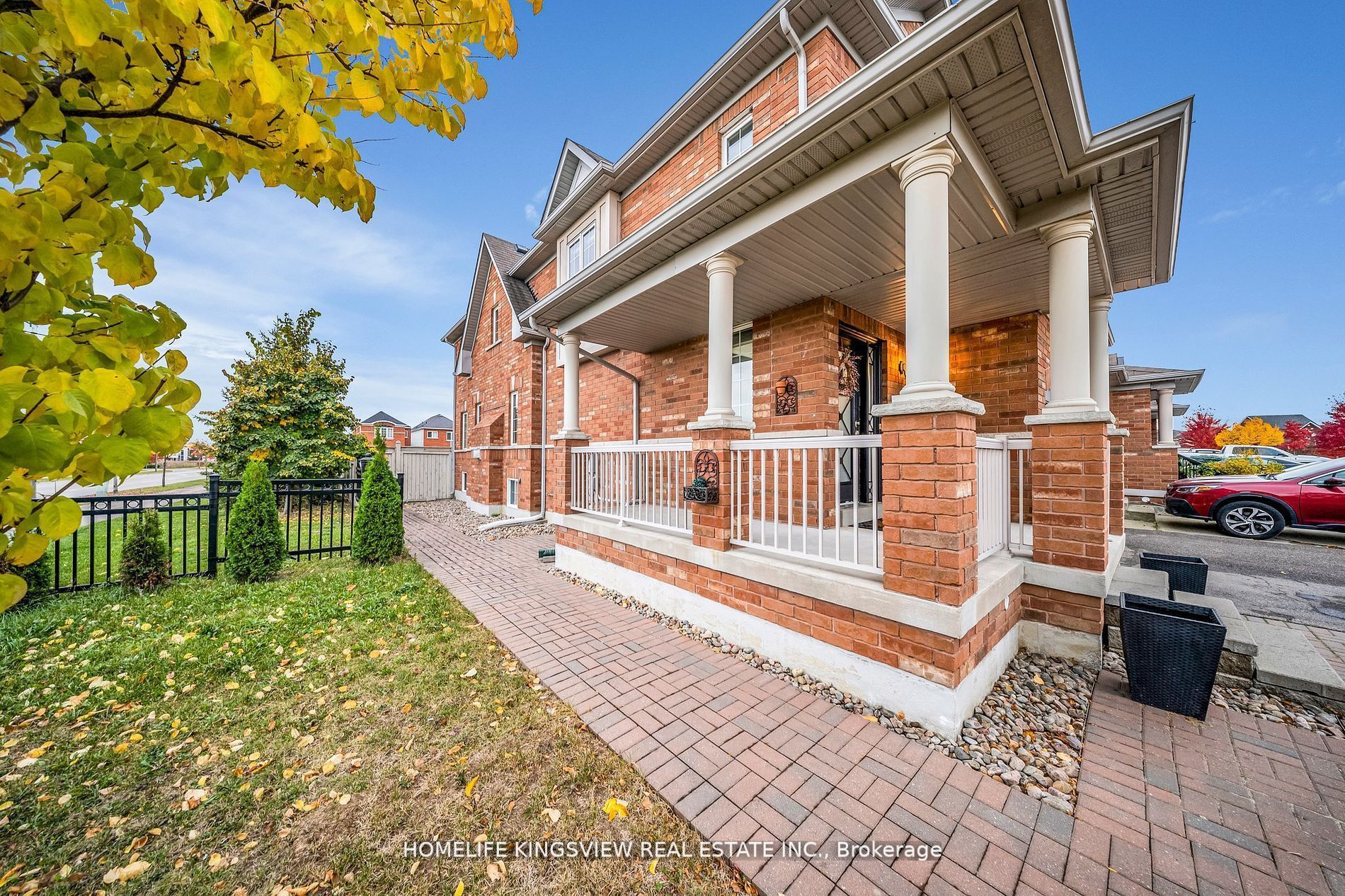 241 Canada Drive Property Photo 5