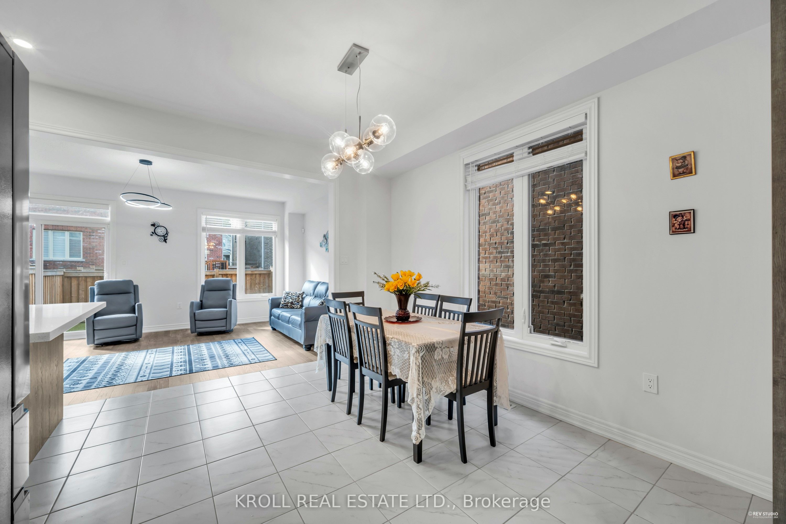 26 Frederick Taylor Way Property Photo 5
