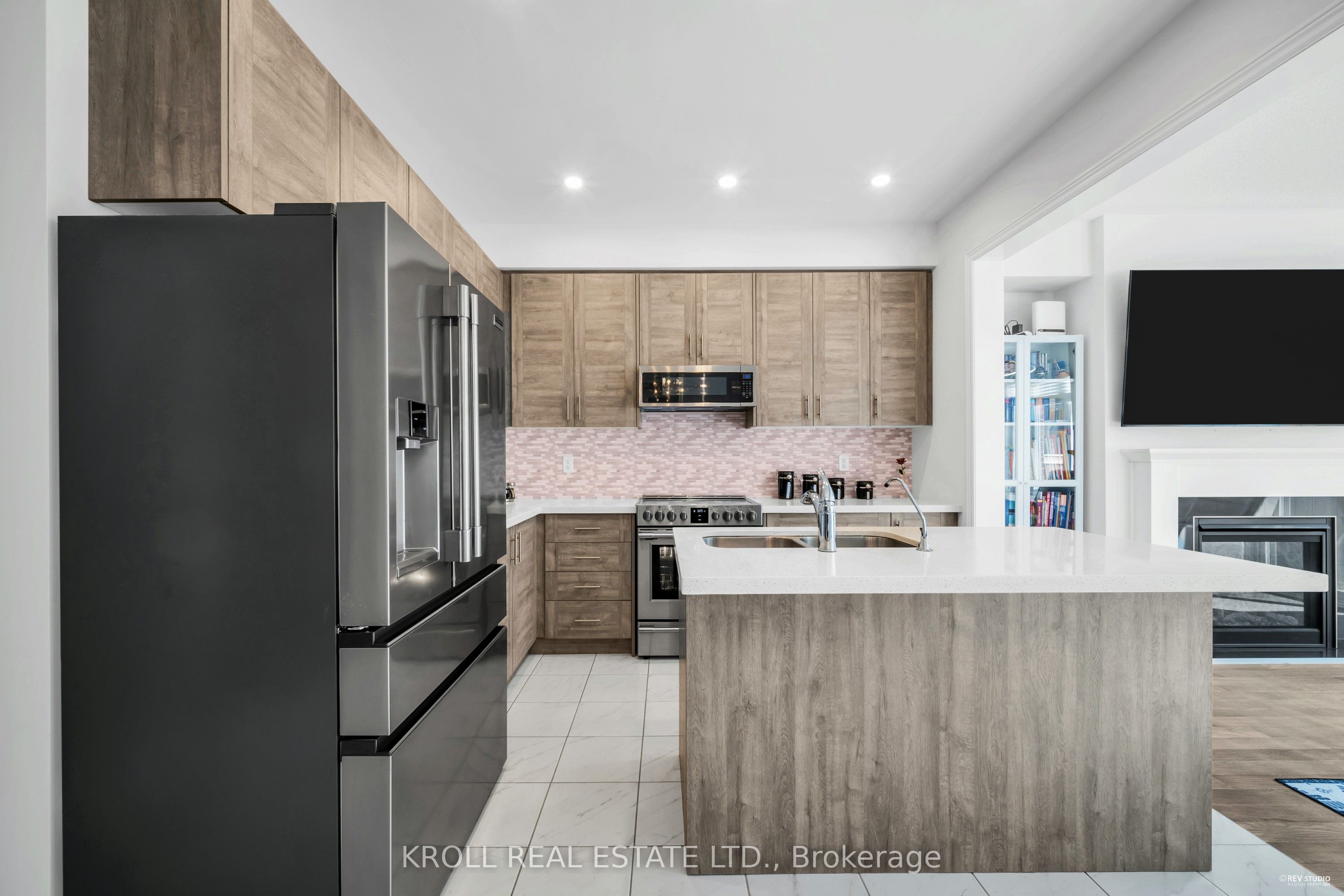 26 Frederick Taylor Way Property Photo 13