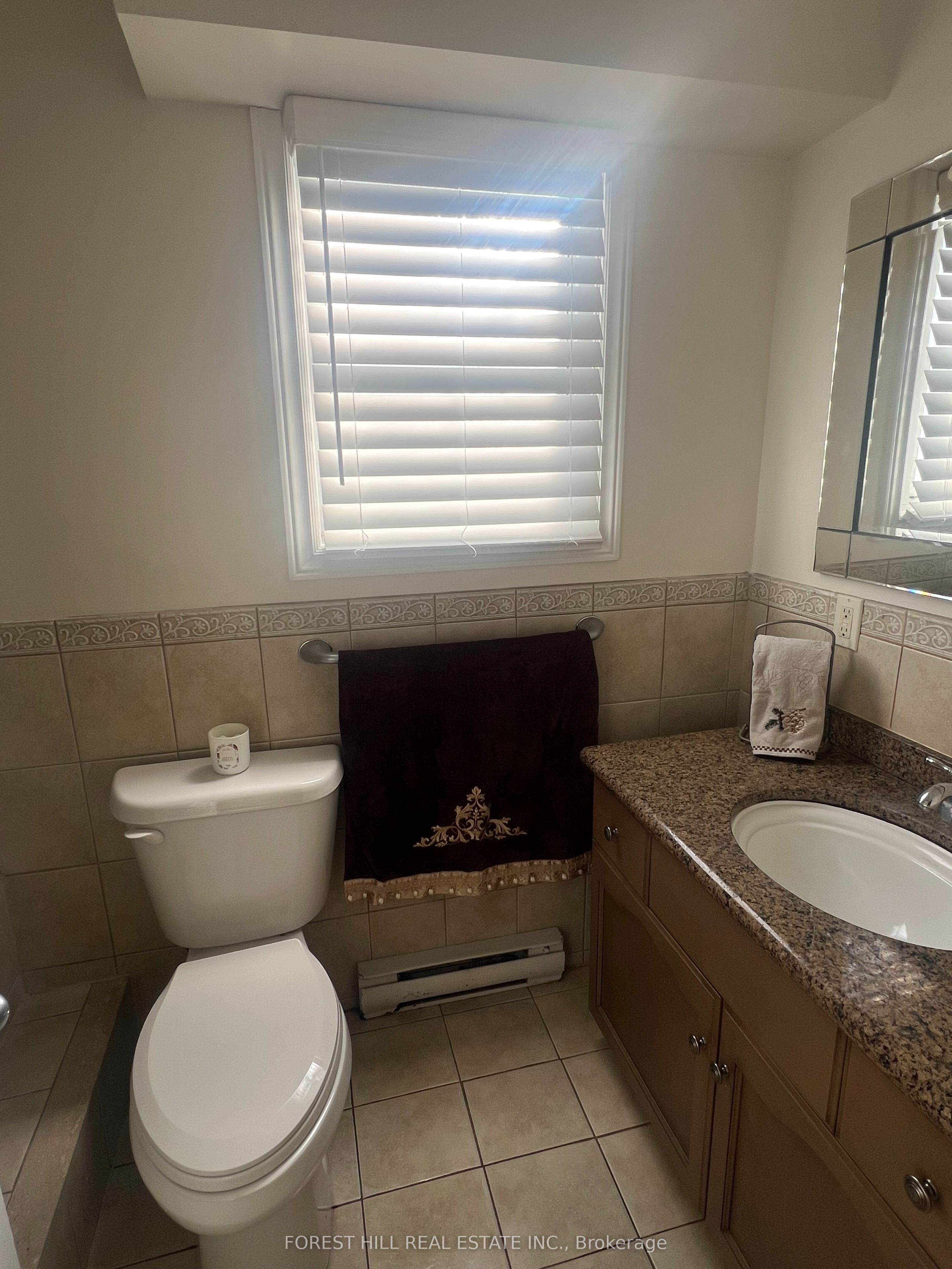 3944 Lakeview Road Property Photo 5