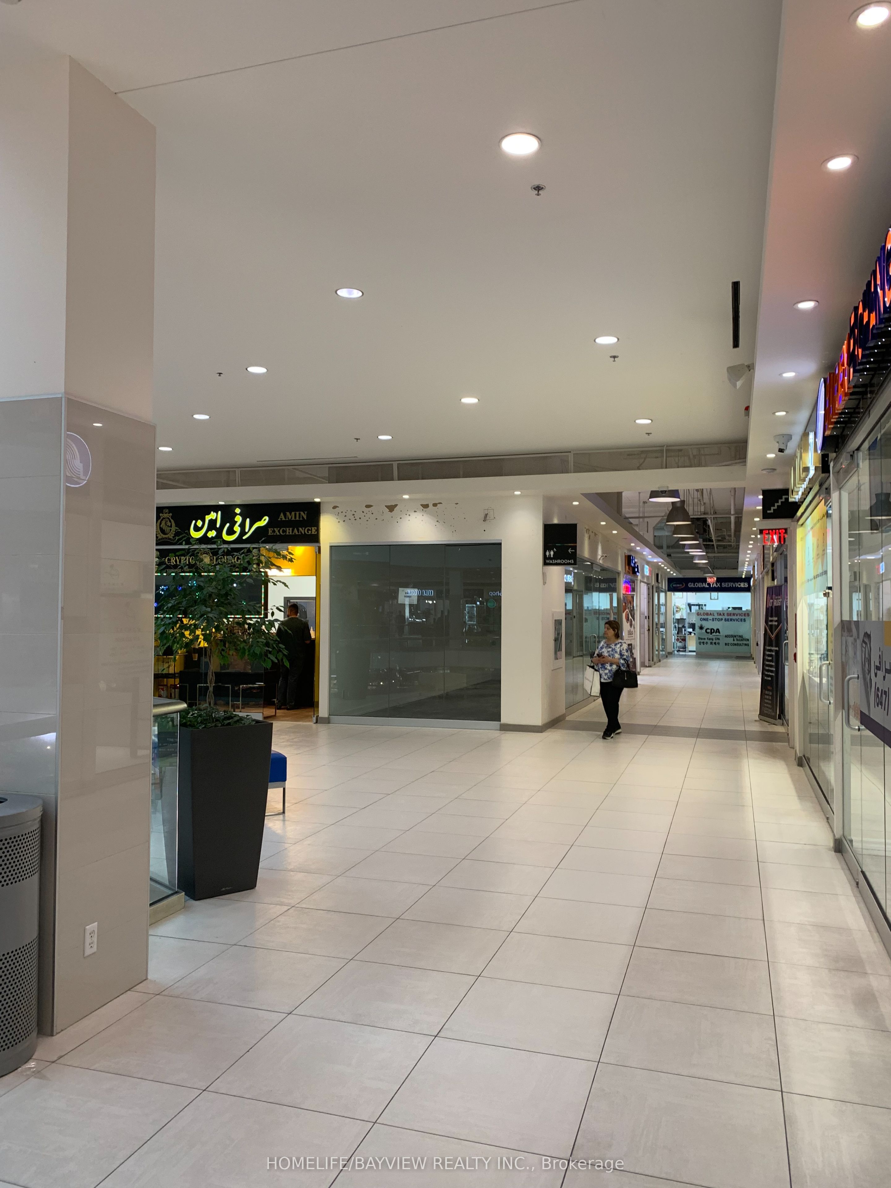 #163 - 7181 Yonge Street Property Photo 7
