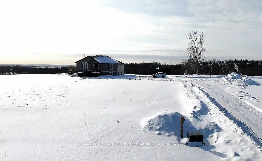 8923 30th Side Road Property Photo 1