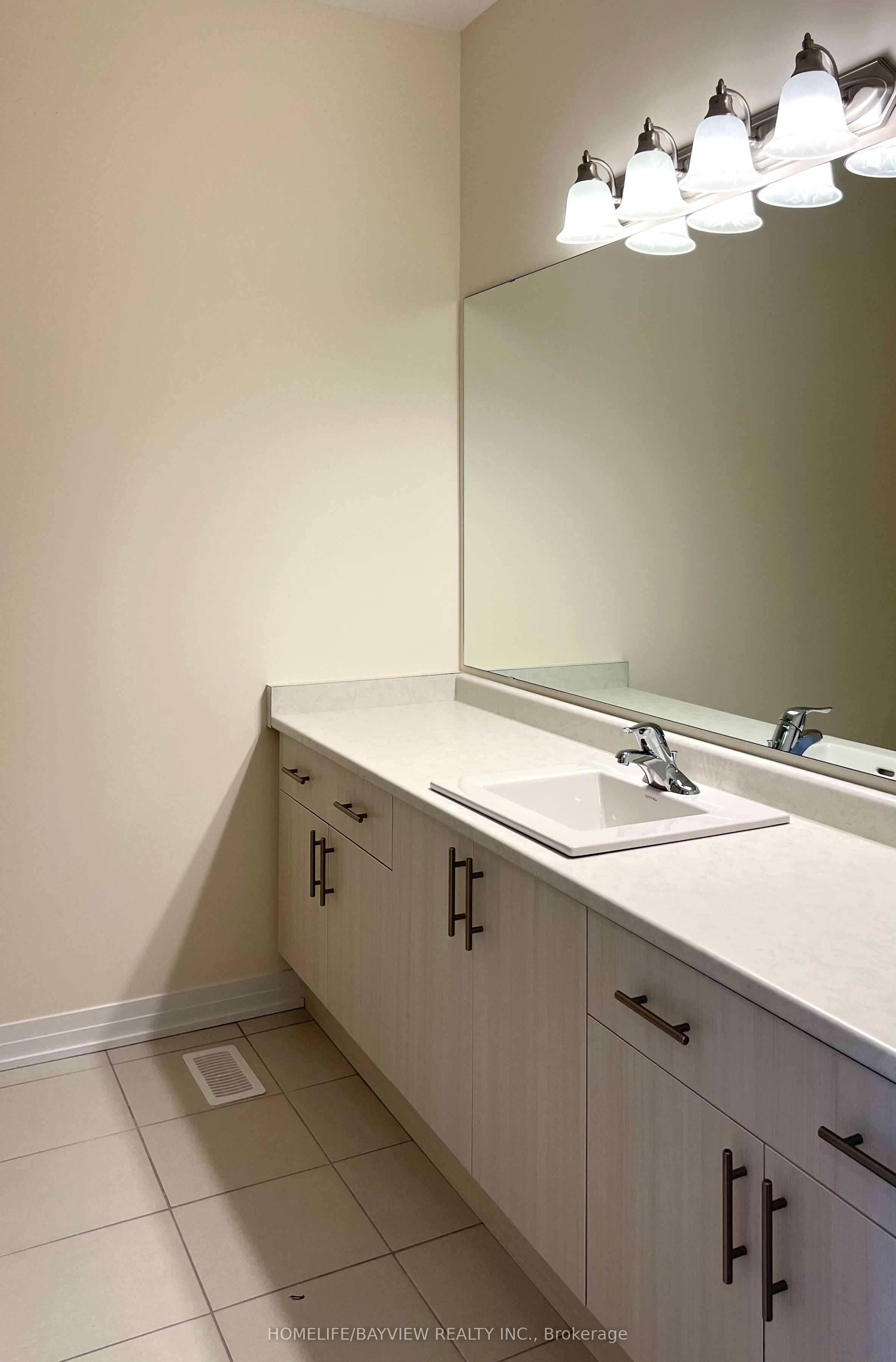 82 Lunay Drive Property Photo 6