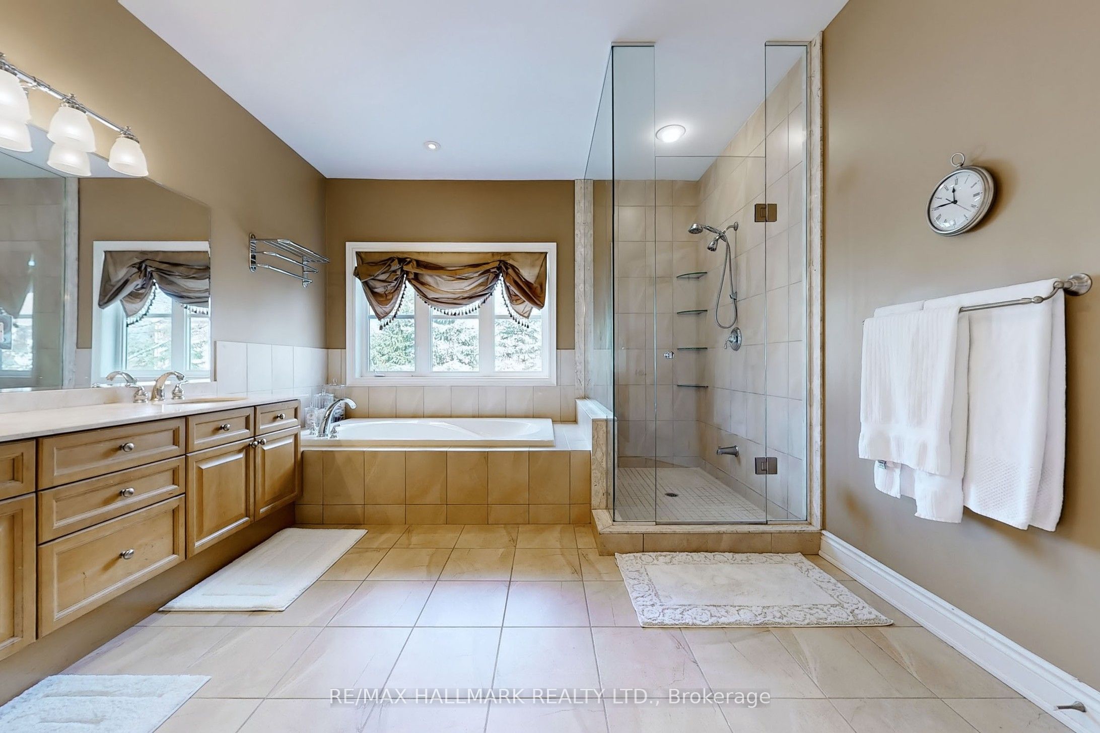 350 Paradelle Drive Property Photo 28