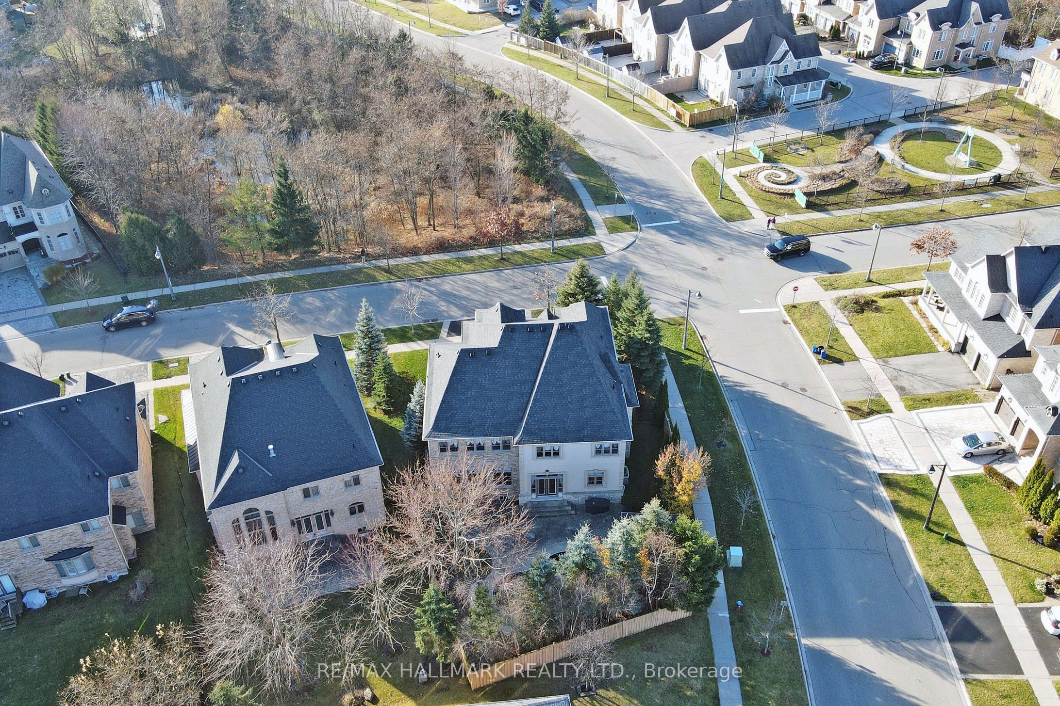 350 Paradelle Drive Property Photo 41