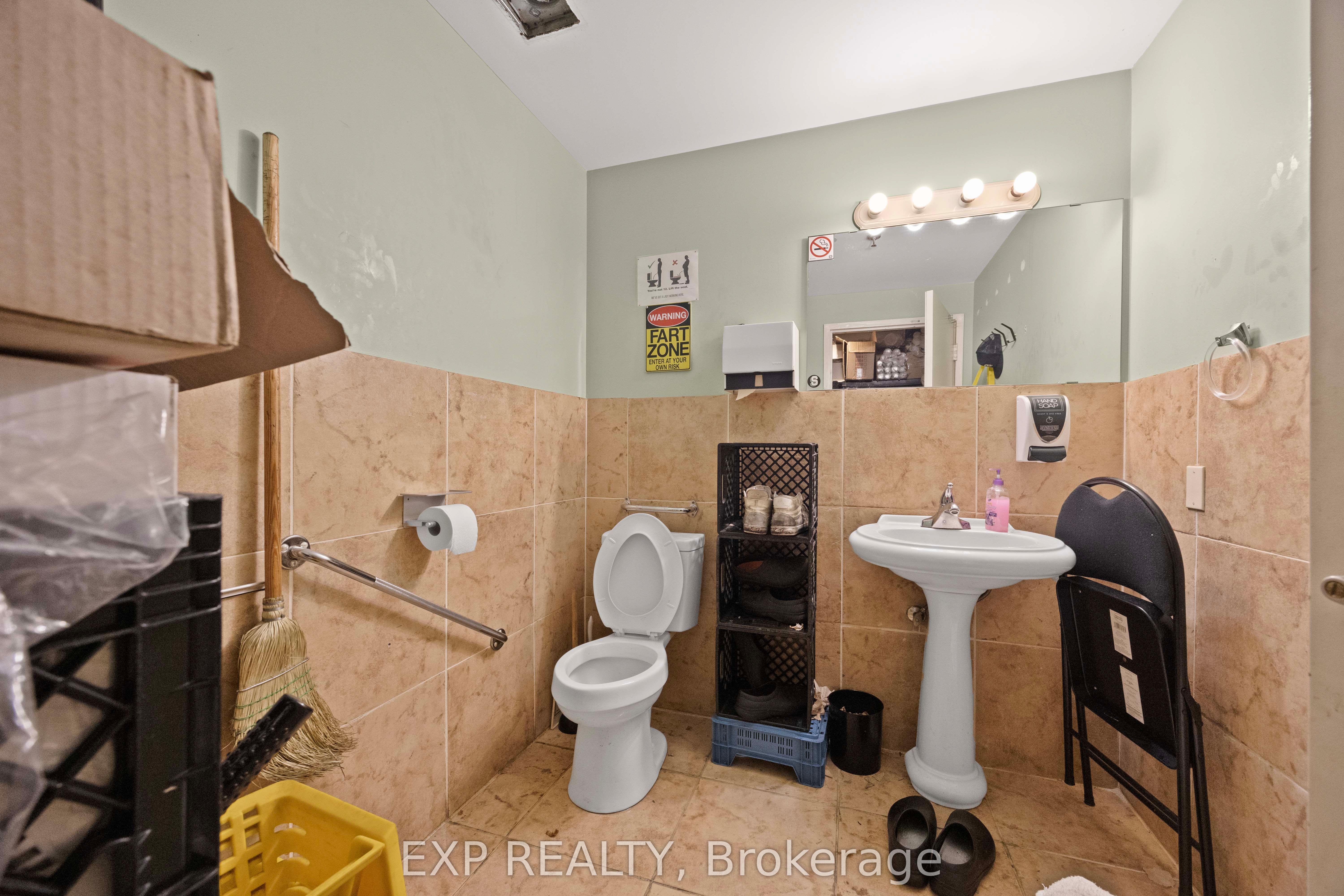 #1 And 2 - 201 Spinnaker Way Property Photo 43