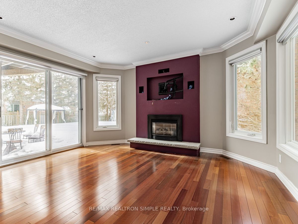 90 Treegrove Circle Property Photo 13