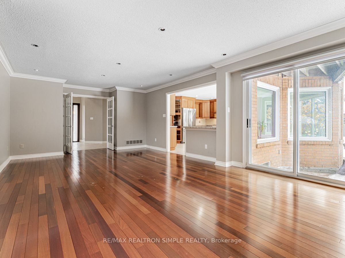 90 Treegrove Circle Property Photo 14