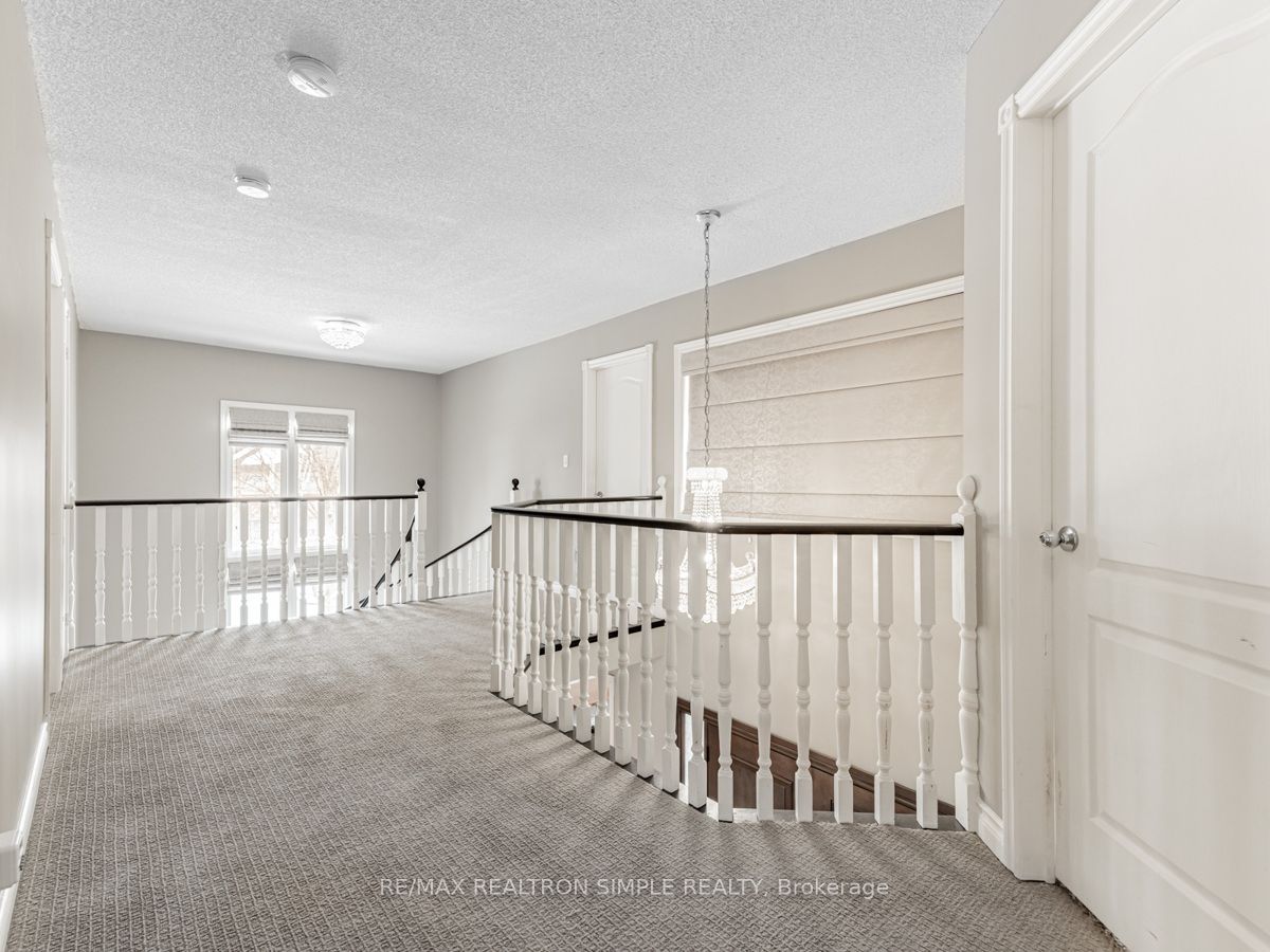 90 Treegrove Circle Property Photo 20