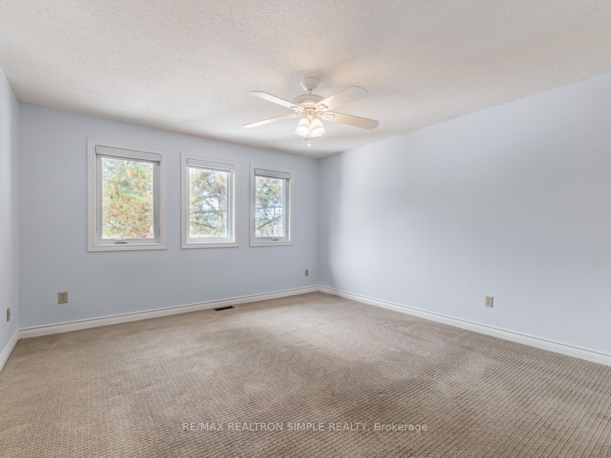 90 Treegrove Circle Property Photo 23