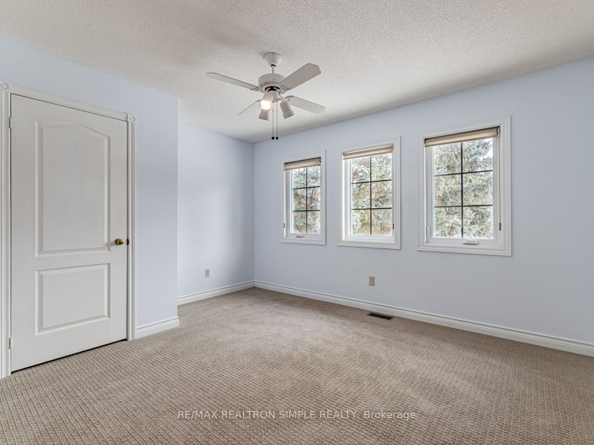 90 Treegrove Circle Property Photo 24