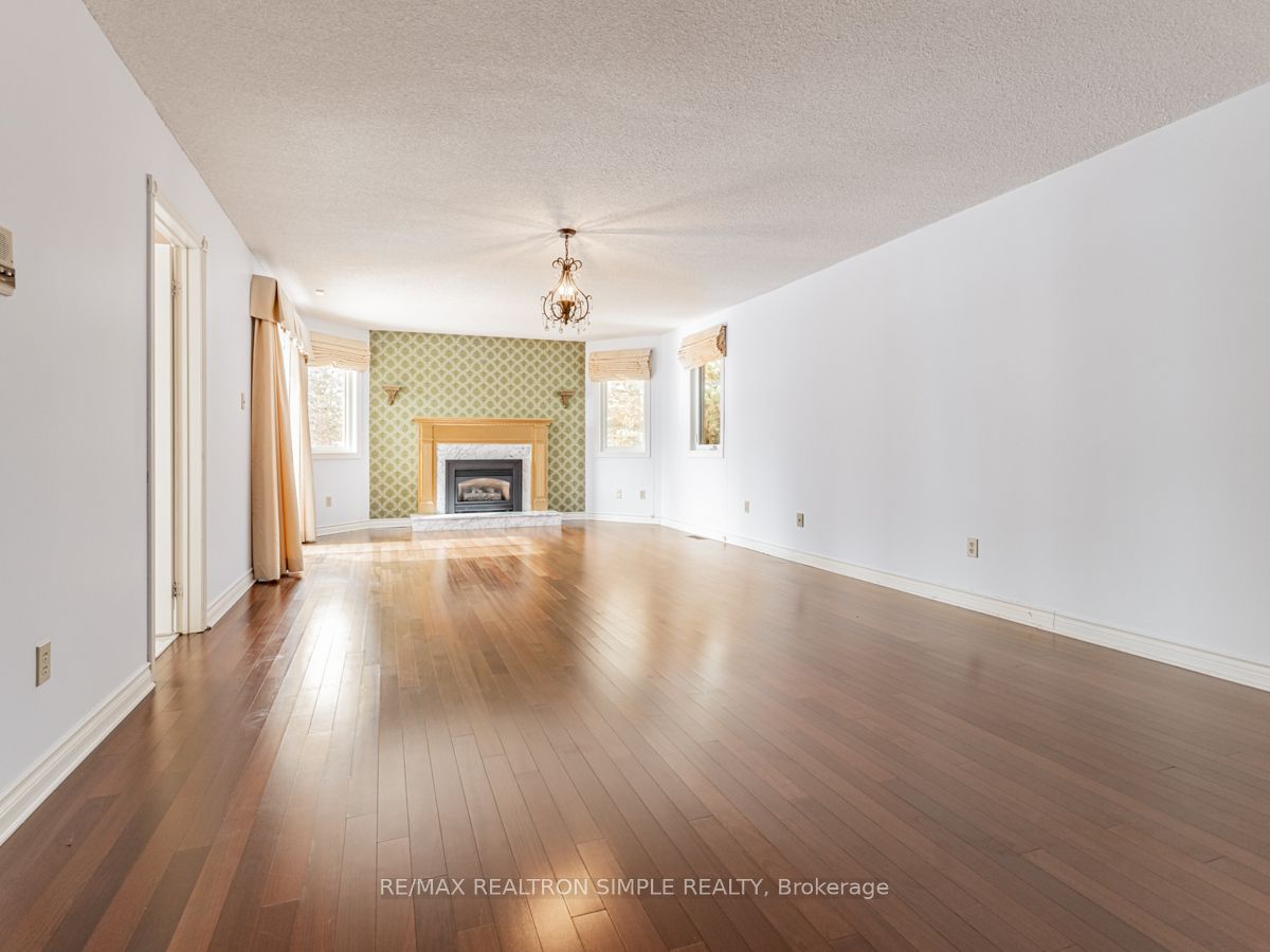 90 Treegrove Circle Property Photo 27