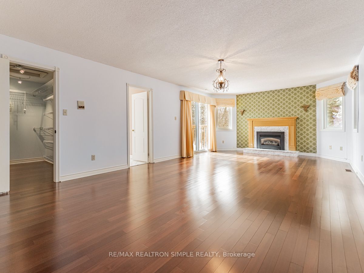 90 Treegrove Circle Property Photo 28