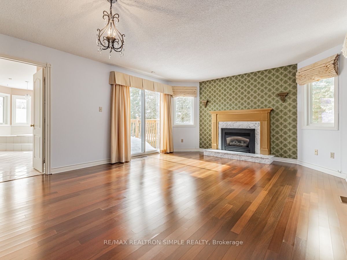 90 Treegrove Circle Property Photo 29