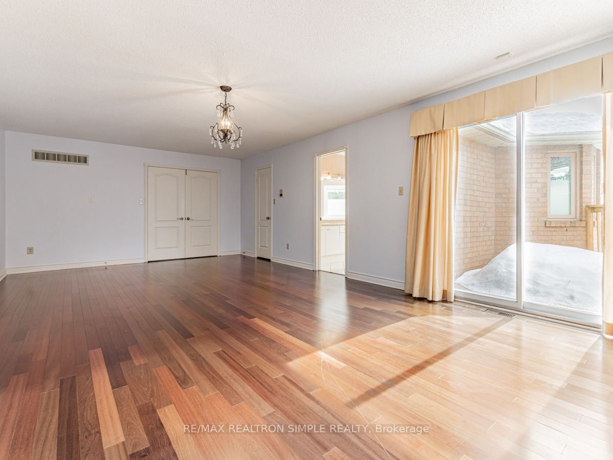 90 Treegrove Circle Property Photo 30
