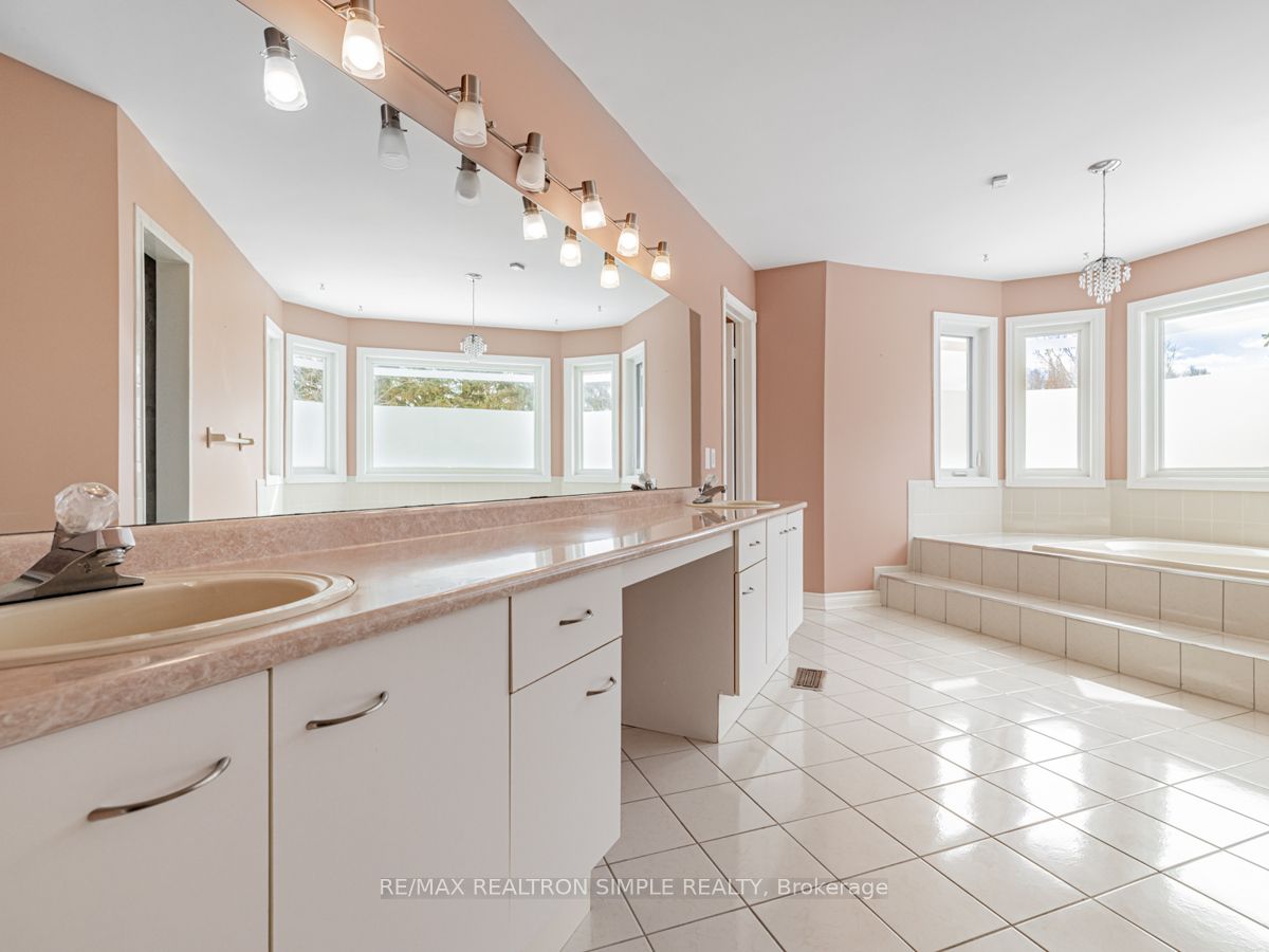 90 Treegrove Circle Property Photo 31