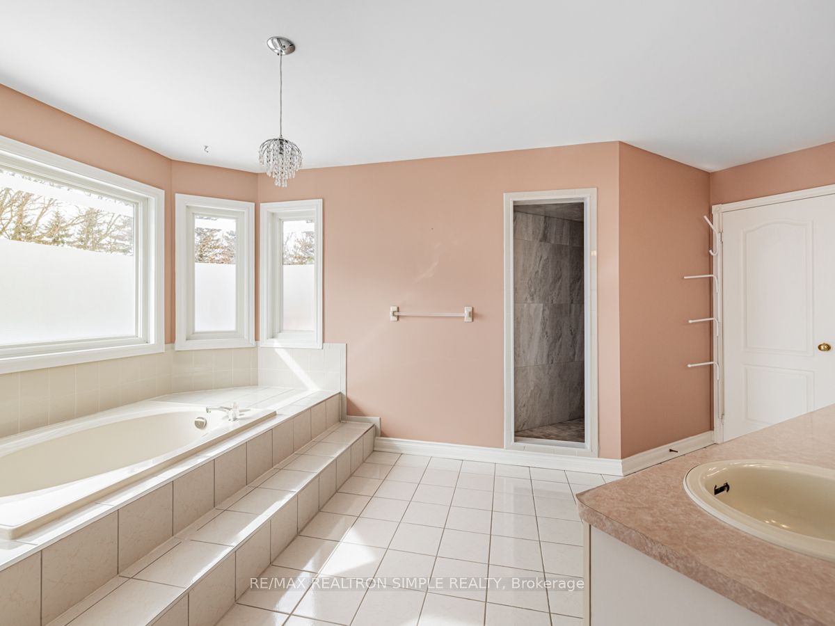 90 Treegrove Circle Property Photo 32