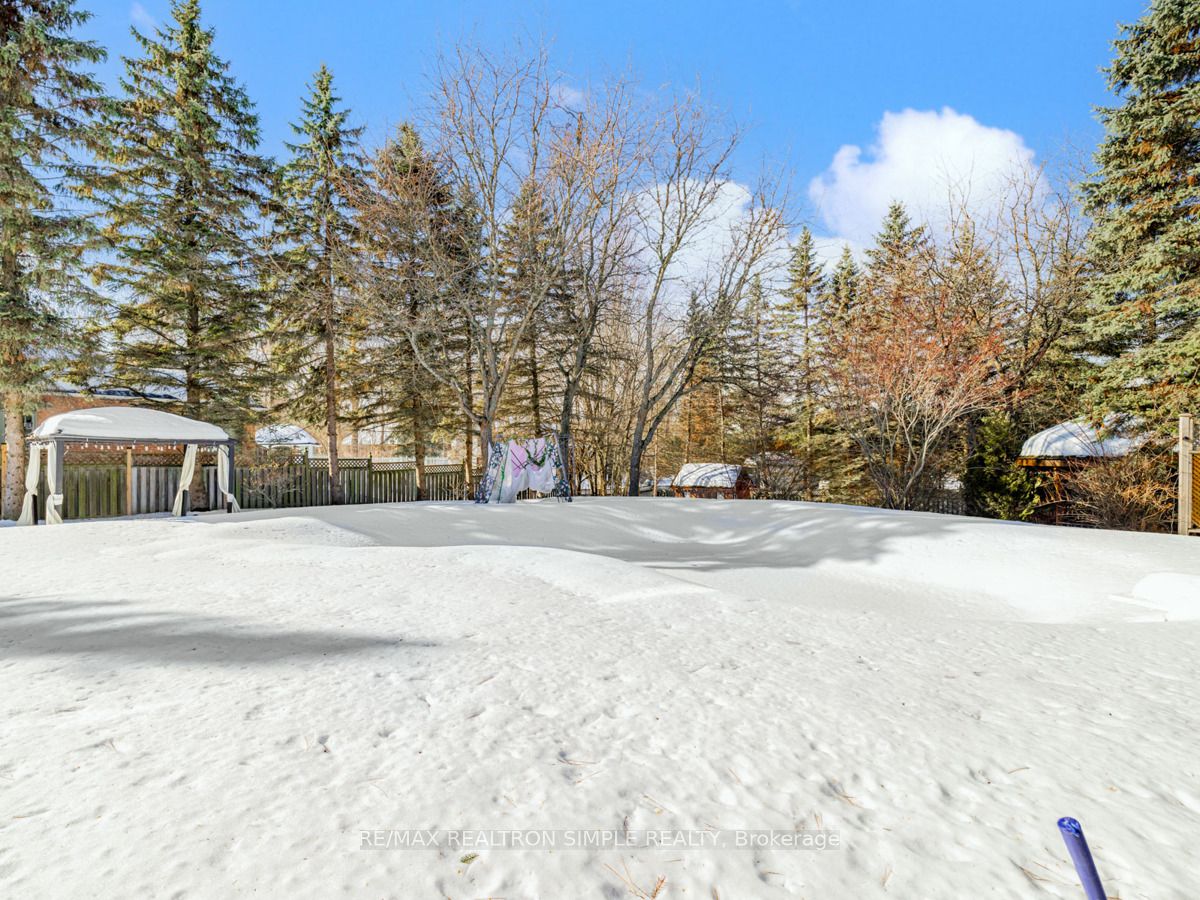 90 Treegrove Circle Property Photo 41