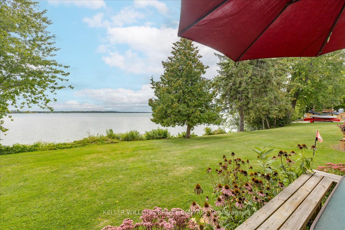 17 Davy Point Circle Property Photo 4
