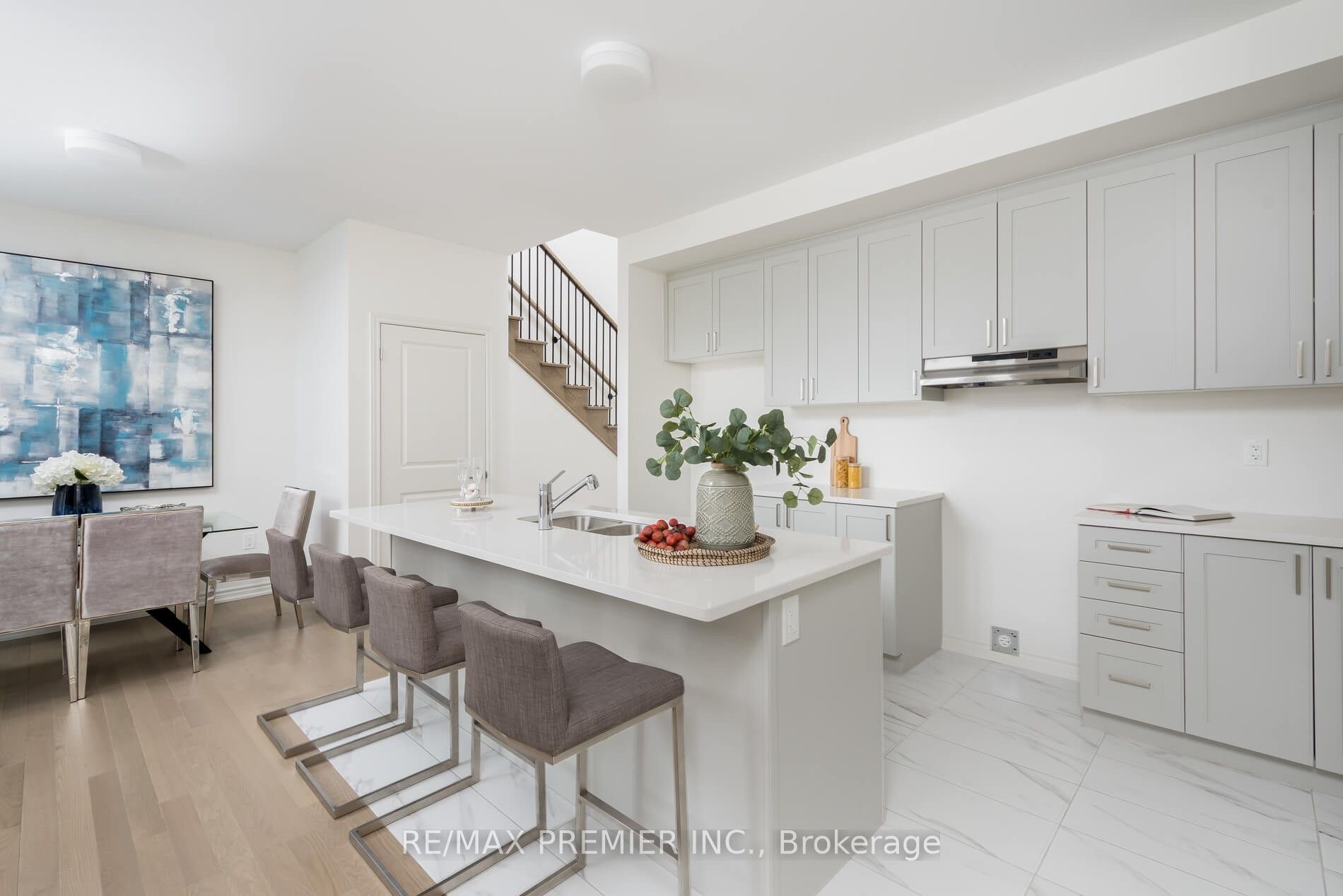 11 Primrose Heights Property Photo 13