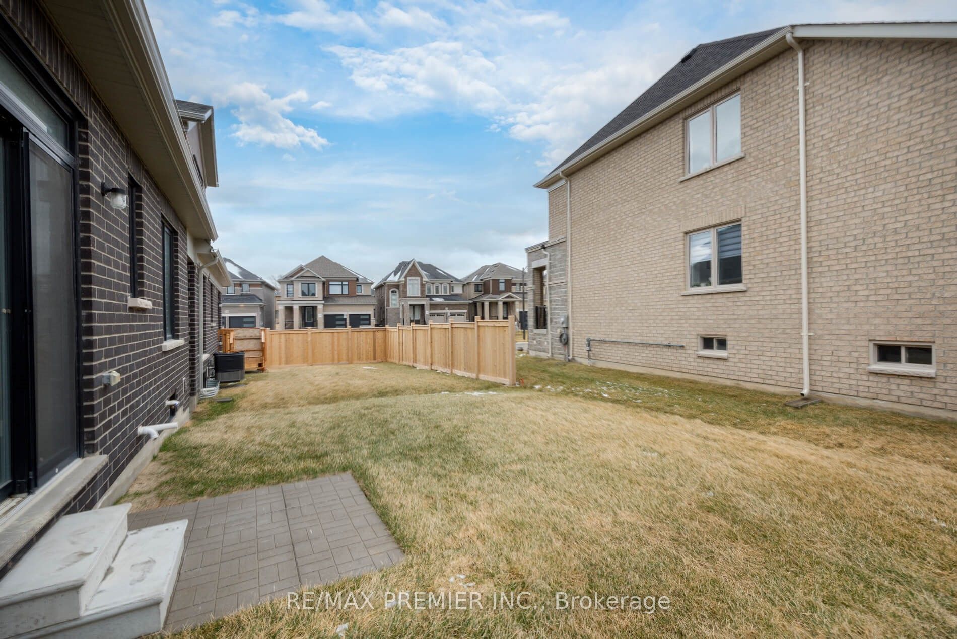 11 Primrose Heights Property Photo 43