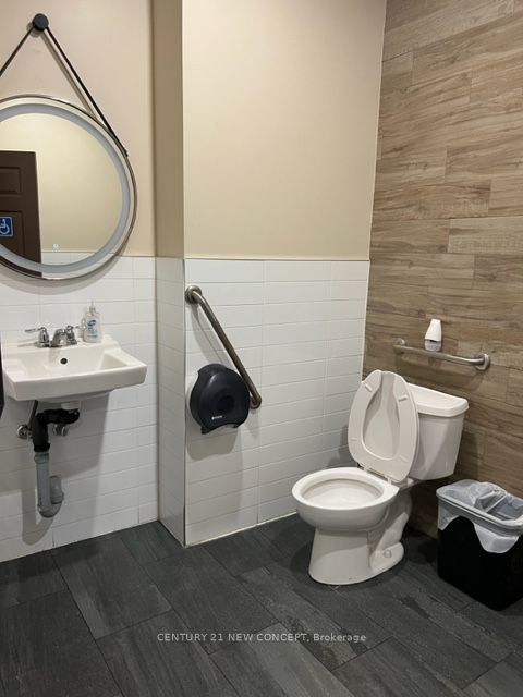 #111 - 14800 Yonge Street Property Photo 5