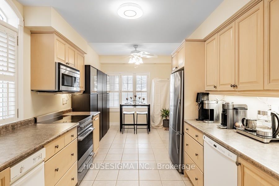 #17 - 520 Silken Laumann Drive Property Photo 23