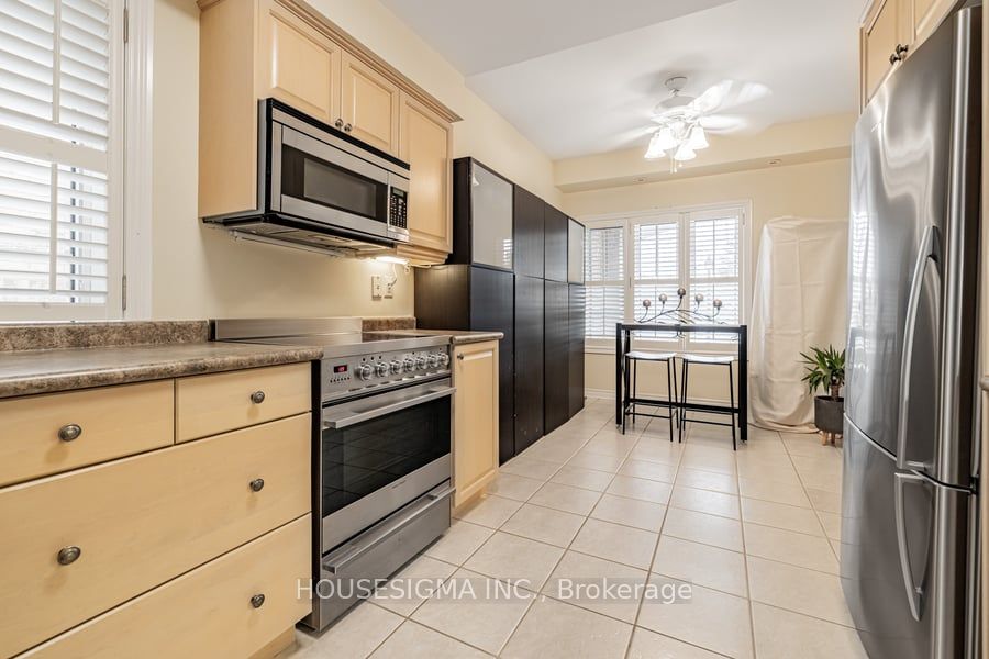 #17 - 520 Silken Laumann Drive Property Photo 24
