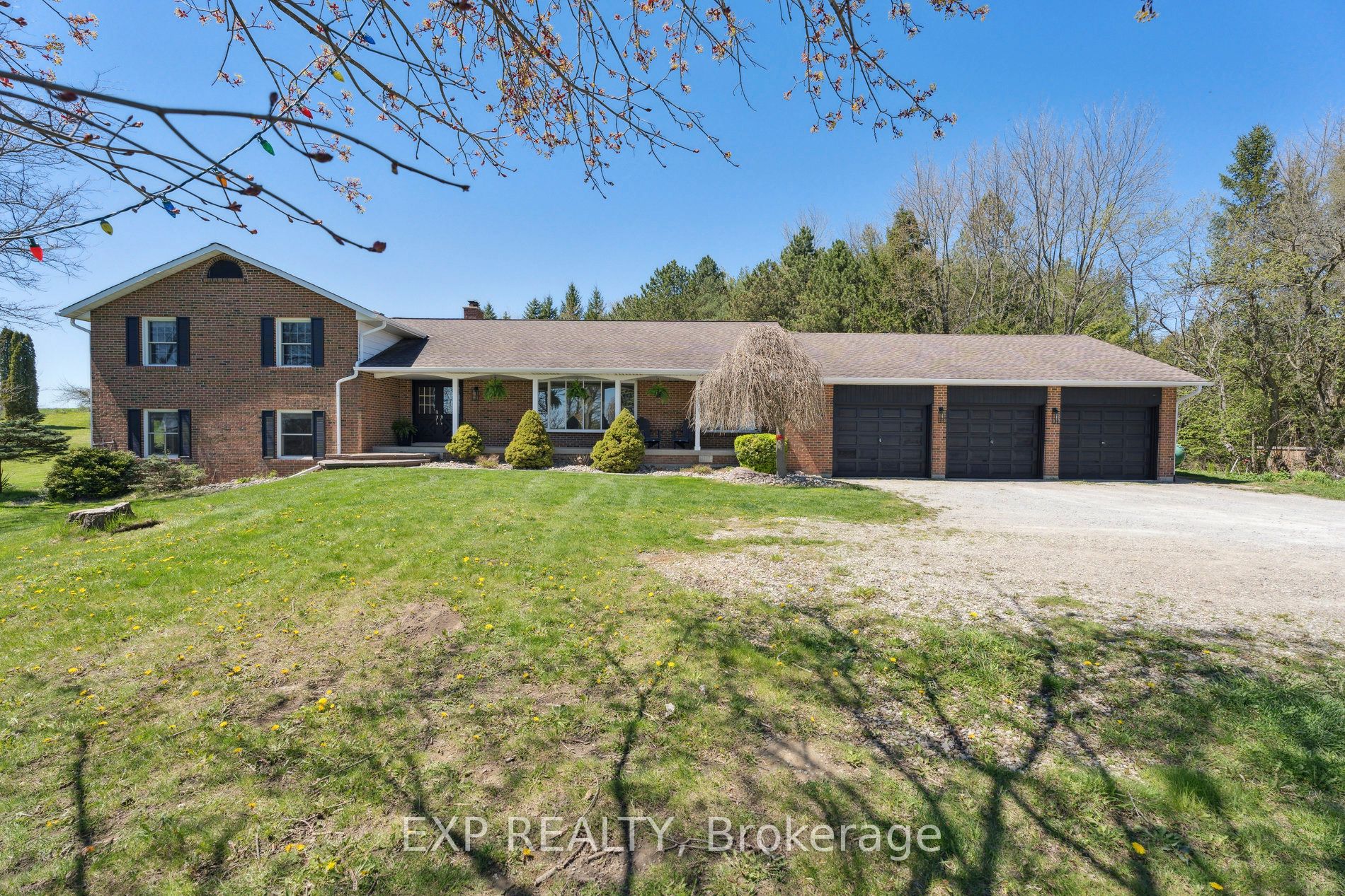 2298 15th Sideroad Property Photo 1