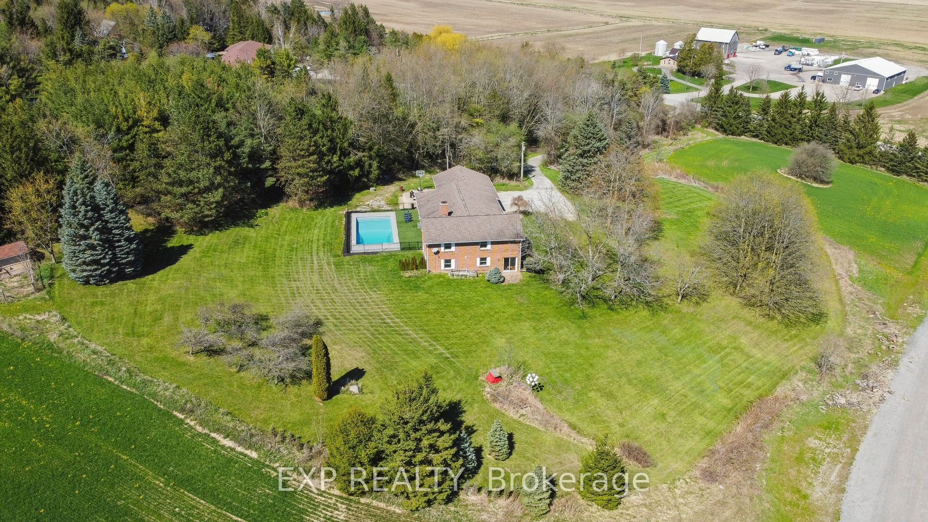 2298 15th Sideroad Property Photo 33