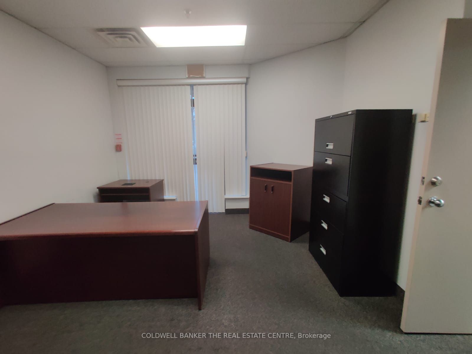 #102 - 16 Esna Park Drive Property Photo 3