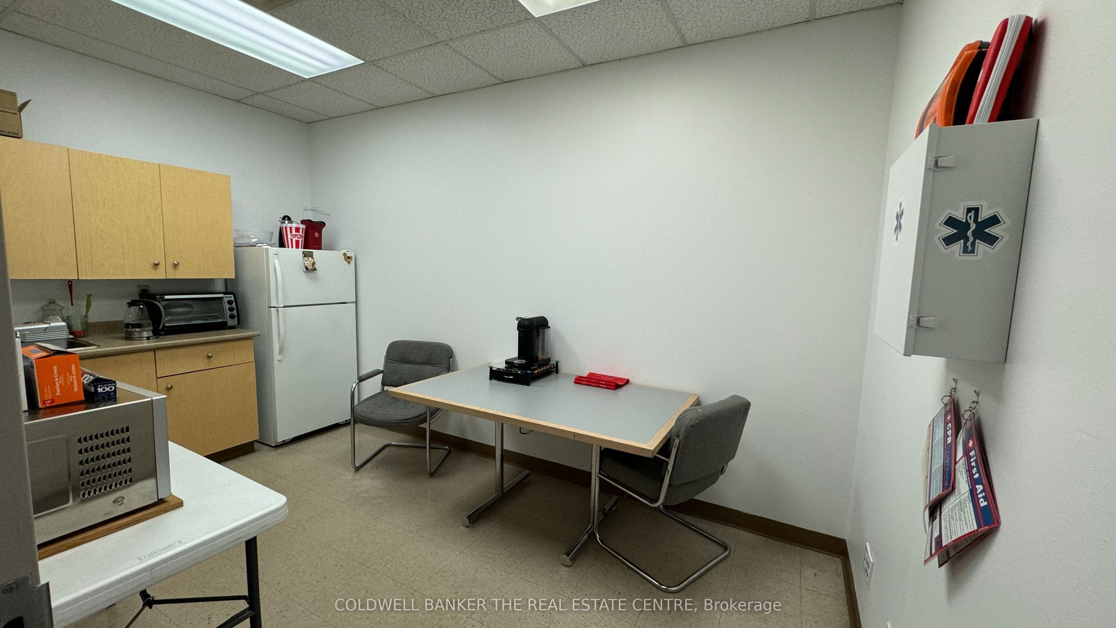 #102 - 16 Esna Park Drive Property Photo 16