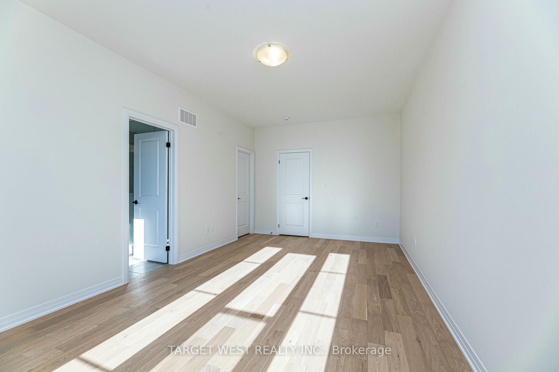 23 Archamault Way Property Photo 28