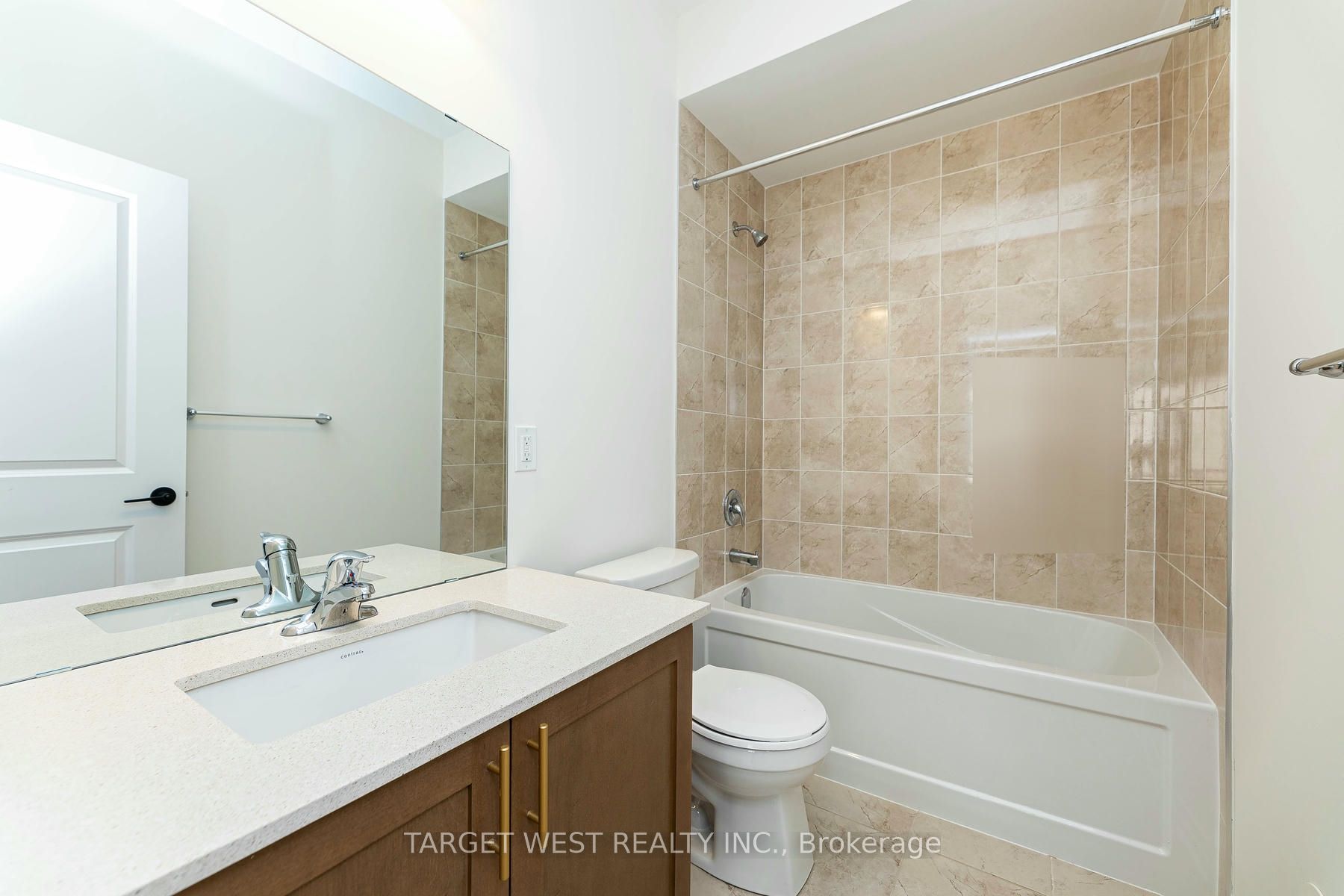 23 Archamault Way Property Photo 32
