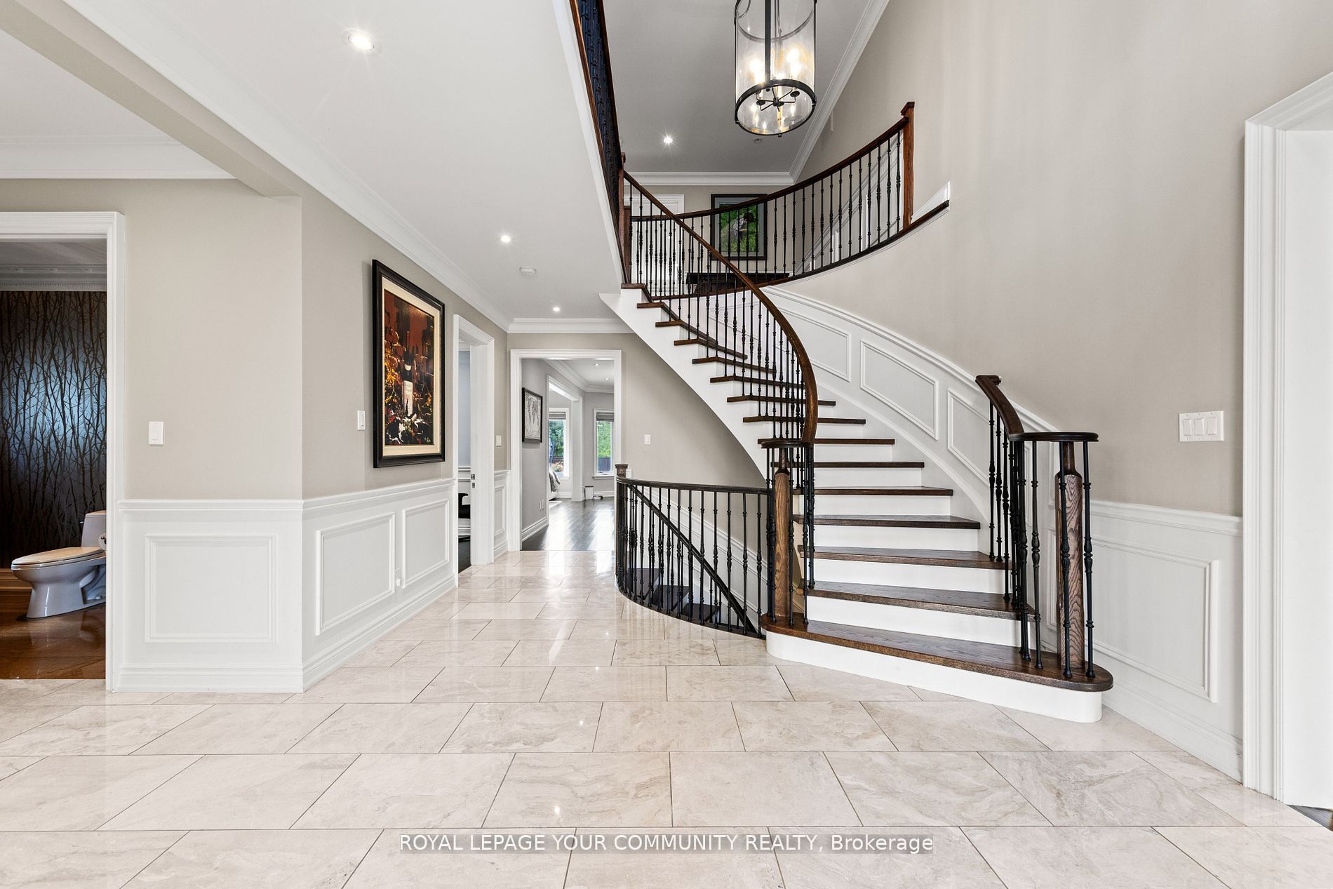 6 Magistrale Court Property Photo 6