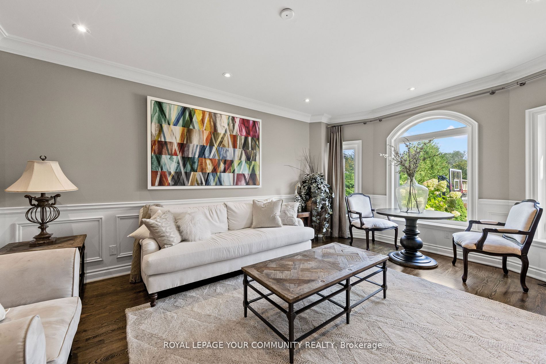 6 Magistrale Court Property Photo 7