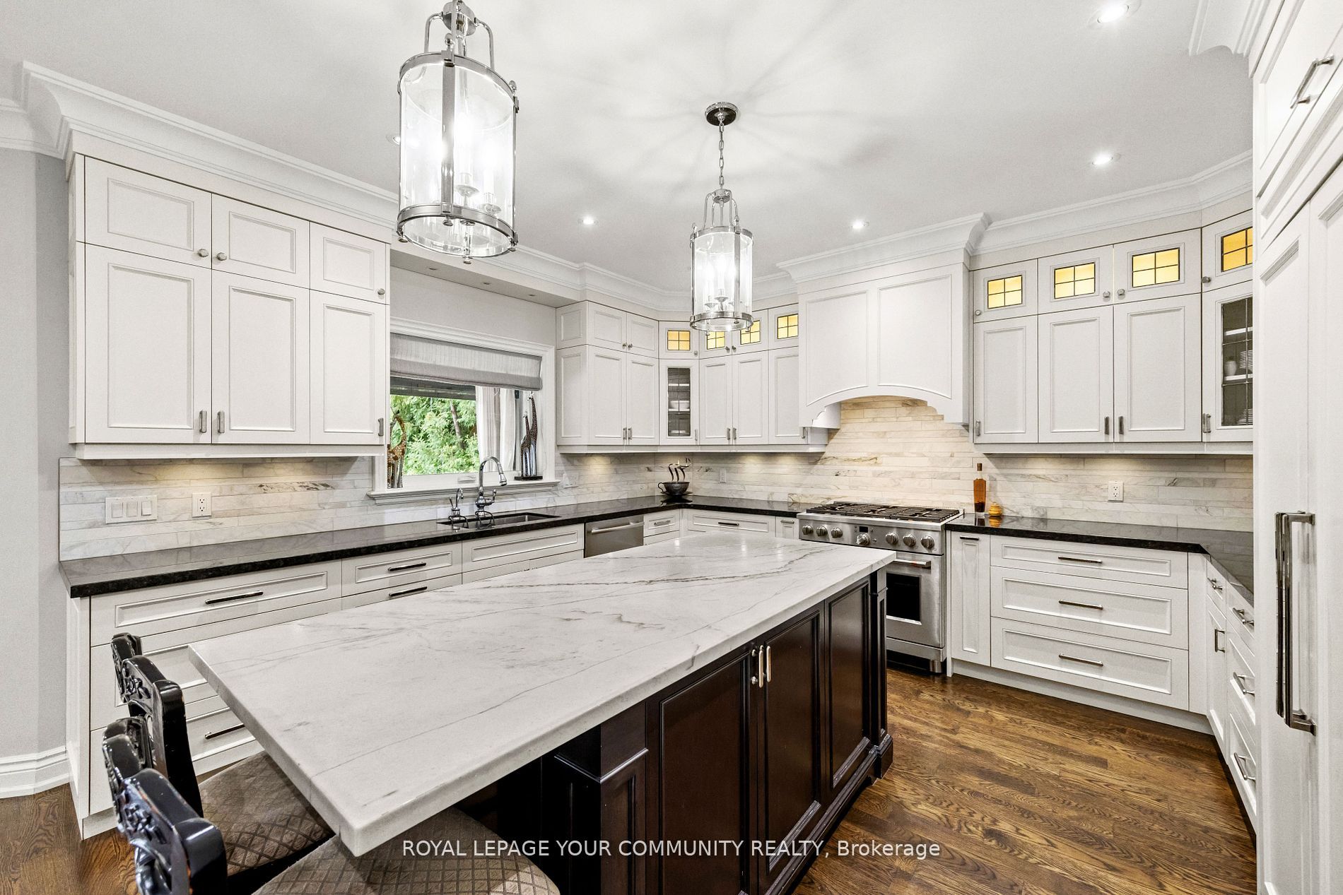 6 Magistrale Court Property Photo 14