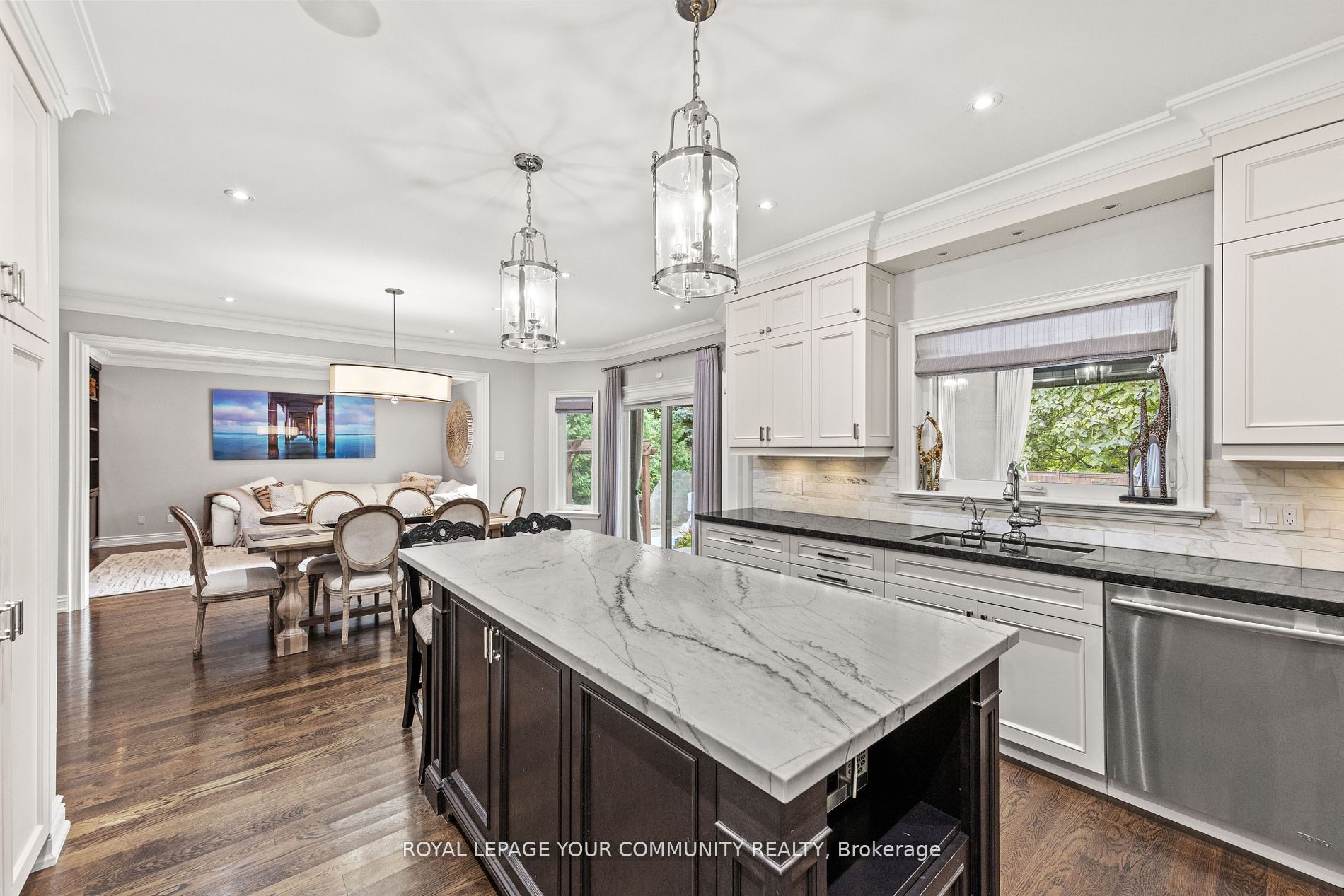 6 Magistrale Court Property Photo 16
