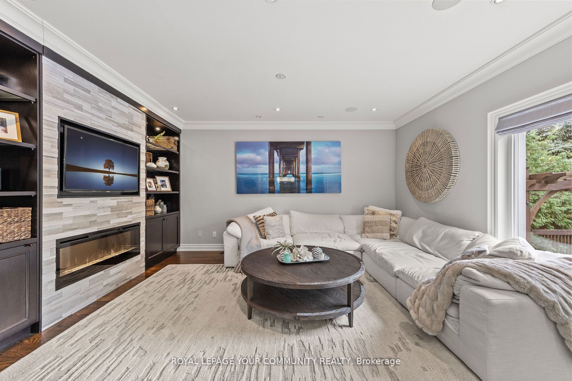 6 Magistrale Court Property Photo 17