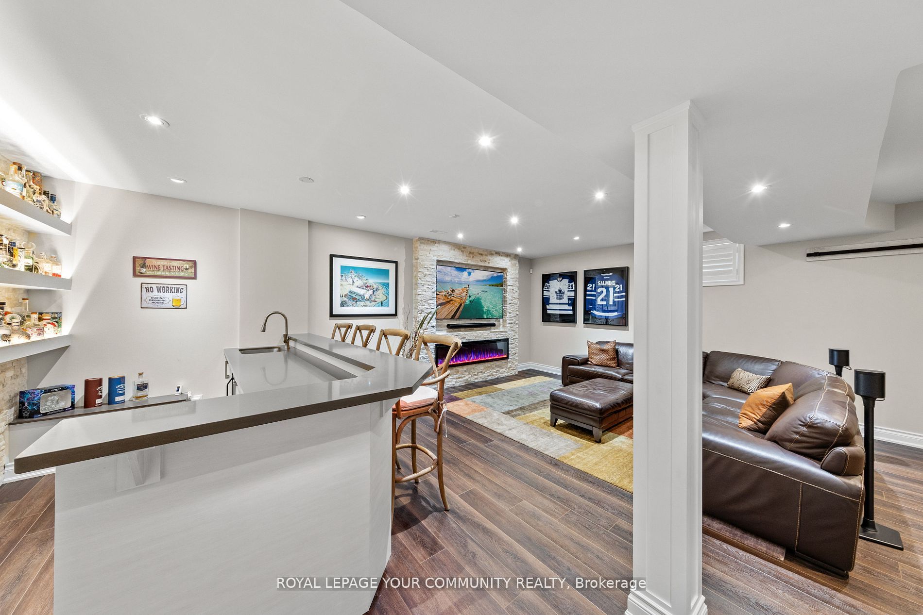 6 Magistrale Court Property Photo 29