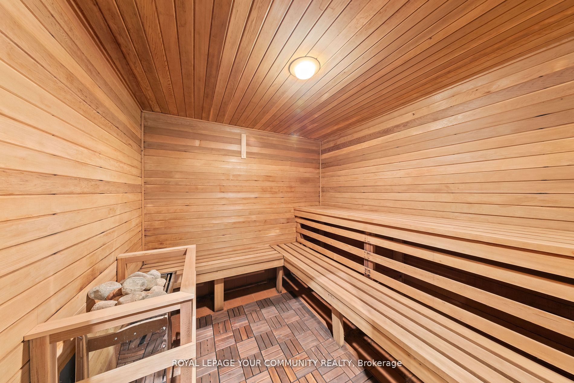 6 Magistrale Court Property Photo 32