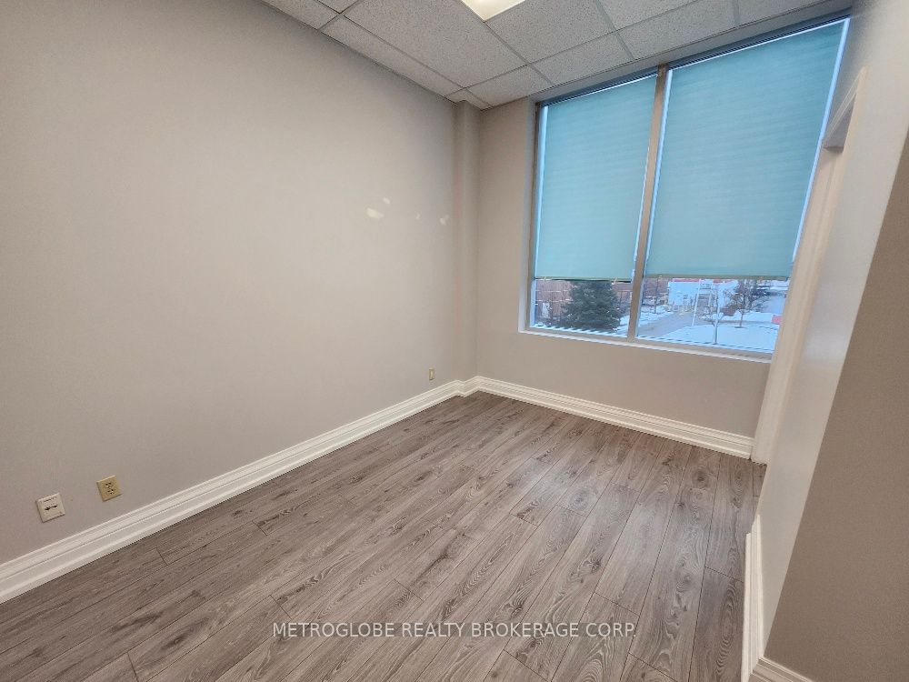 #210 - 8551 Weston Road Property Photo 7