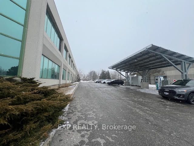 275 Renfrew Drive 208 Property Photo 20