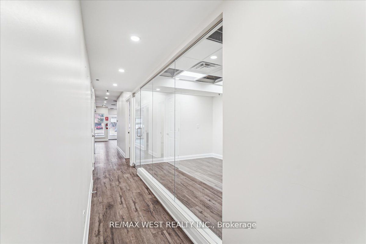 #20 - 80 Carlauren Road Property Photo 8