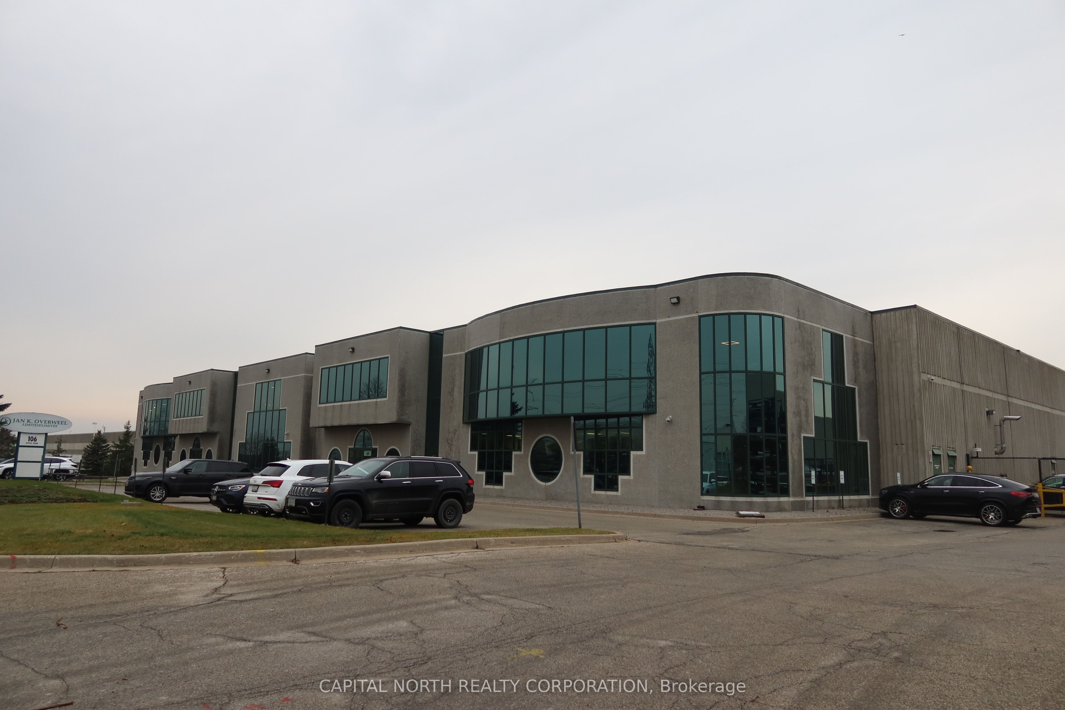 106 Aviva Park Drive Property Photo 1