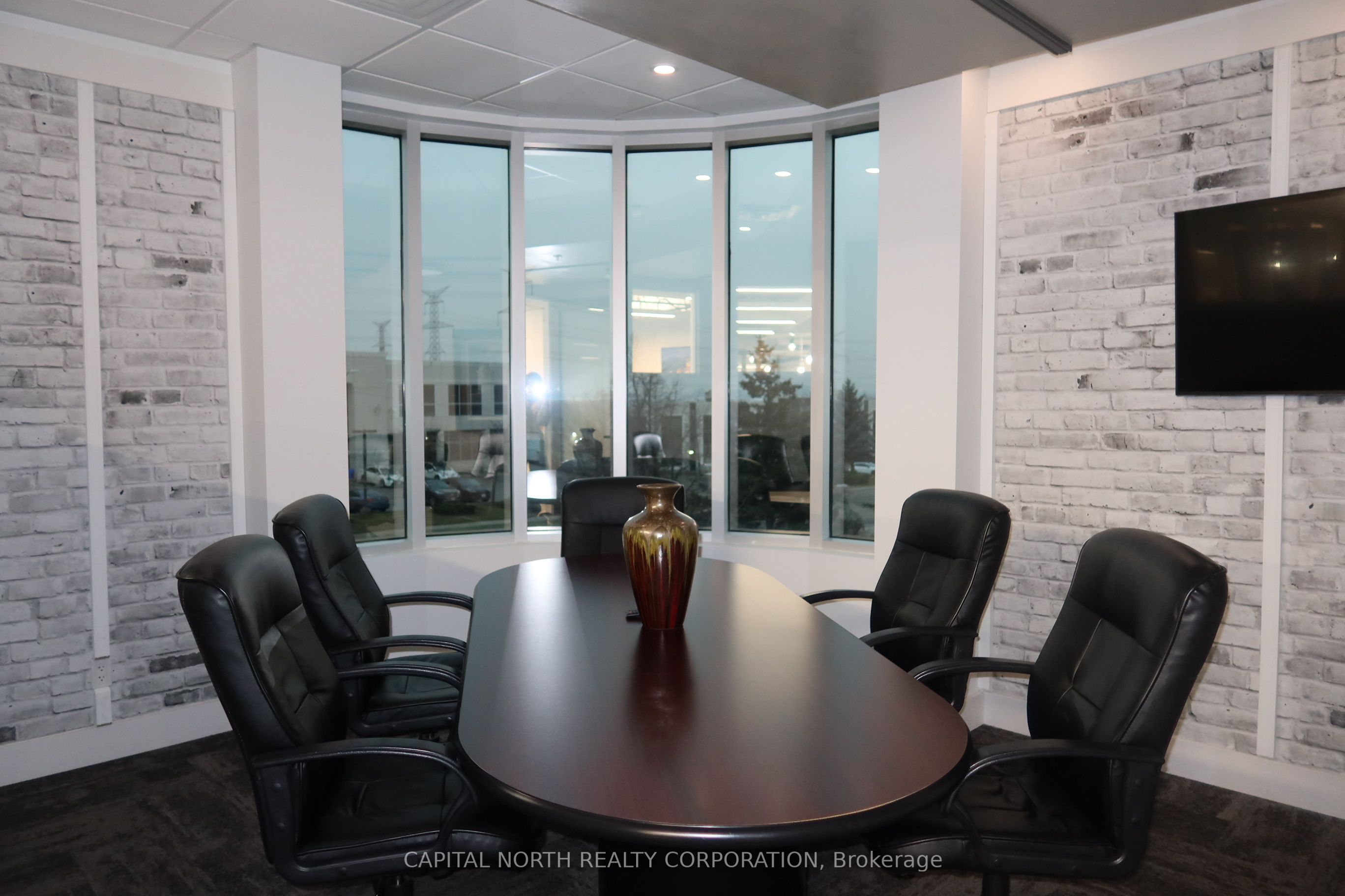 106 Aviva Park Drive Property Photo 29