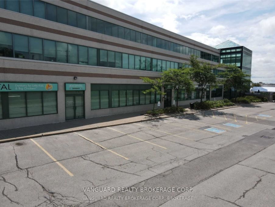 #103 - 1091 Gorham Street Property Photo 5