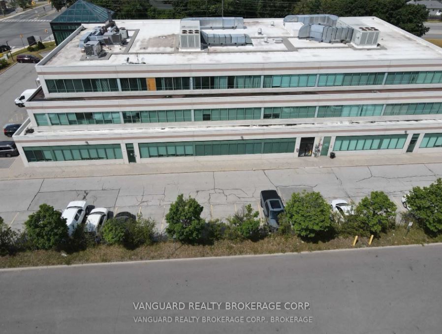 #103 - 1091 Gorham Street Property Photo 12