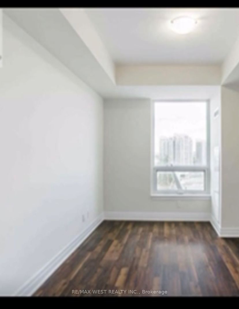 #812 - 9085 Jane Street Property Photo 7